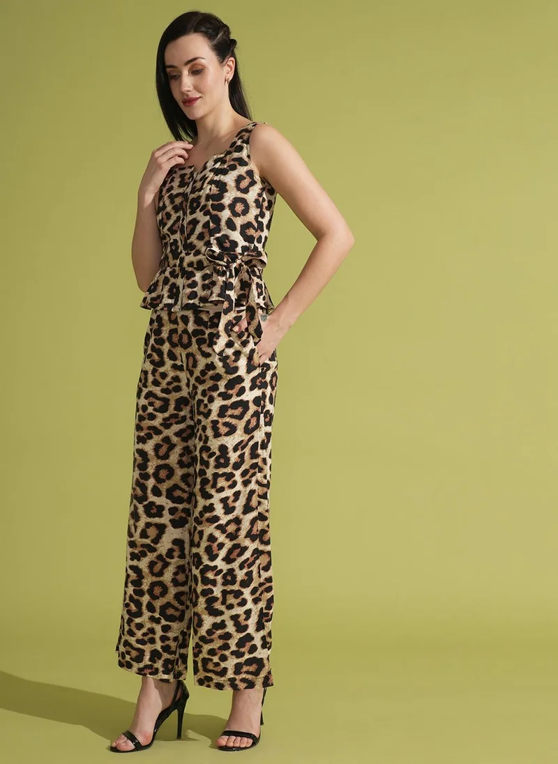 جلو باص بلوزة نسائية مربعة الرقبة بطبعة تجريدية مع بنطلون