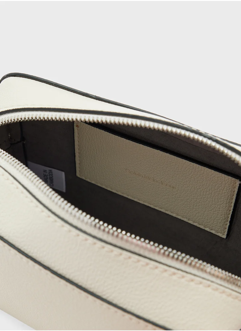 كالفن كلاين جينز Narrow Strap Crossbody