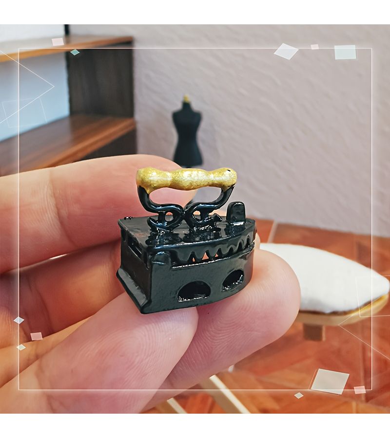 Black Miniature Dollhouse Iron Replica Decoration Tiny Houses Creative Holiday No Electricity Needed - Image 1