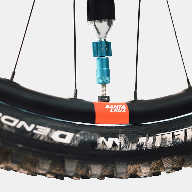 THE NORTH FACE Holeshot CO2 Tyre Inflator - Road & Gravel (16g)