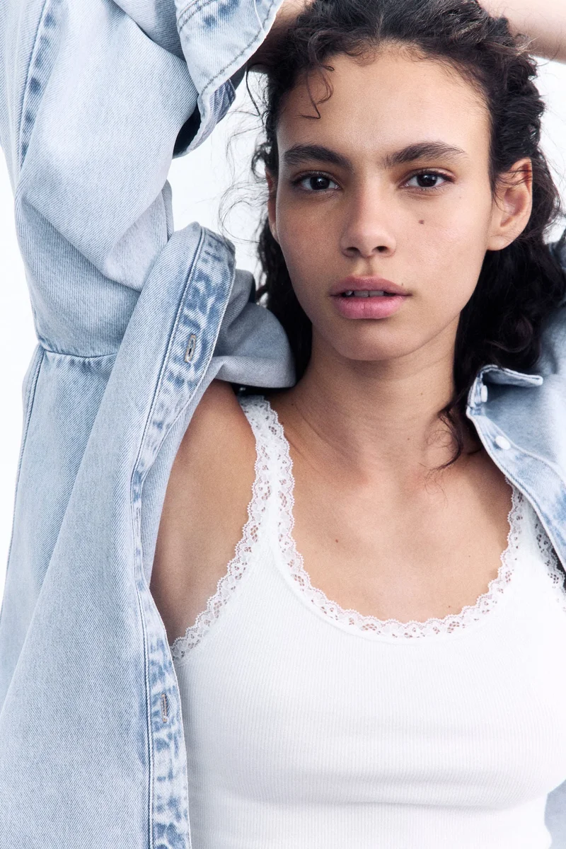 H&M Lace-trimmed vest top