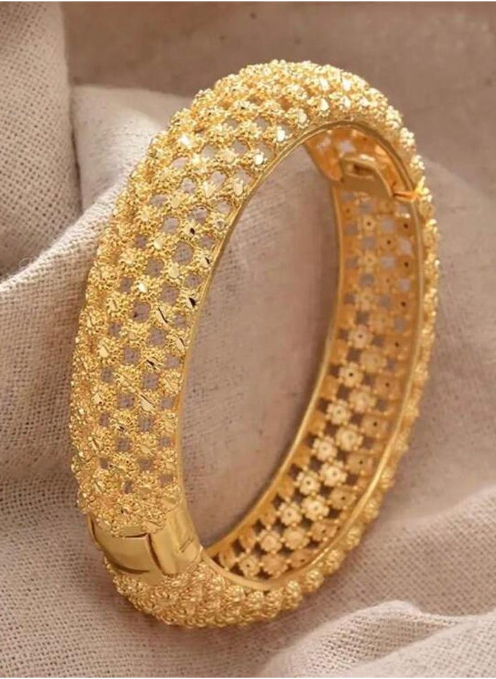 Gold Armour - Elegant 18k Gold Plated Bracelet For Women - Image 1