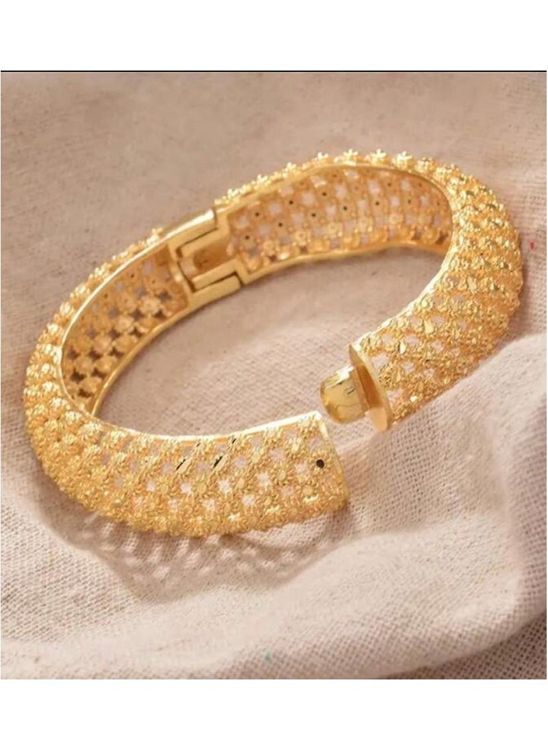 Gold Armour - Elegant 18k Gold Plated Bracelet For Women - Image 1