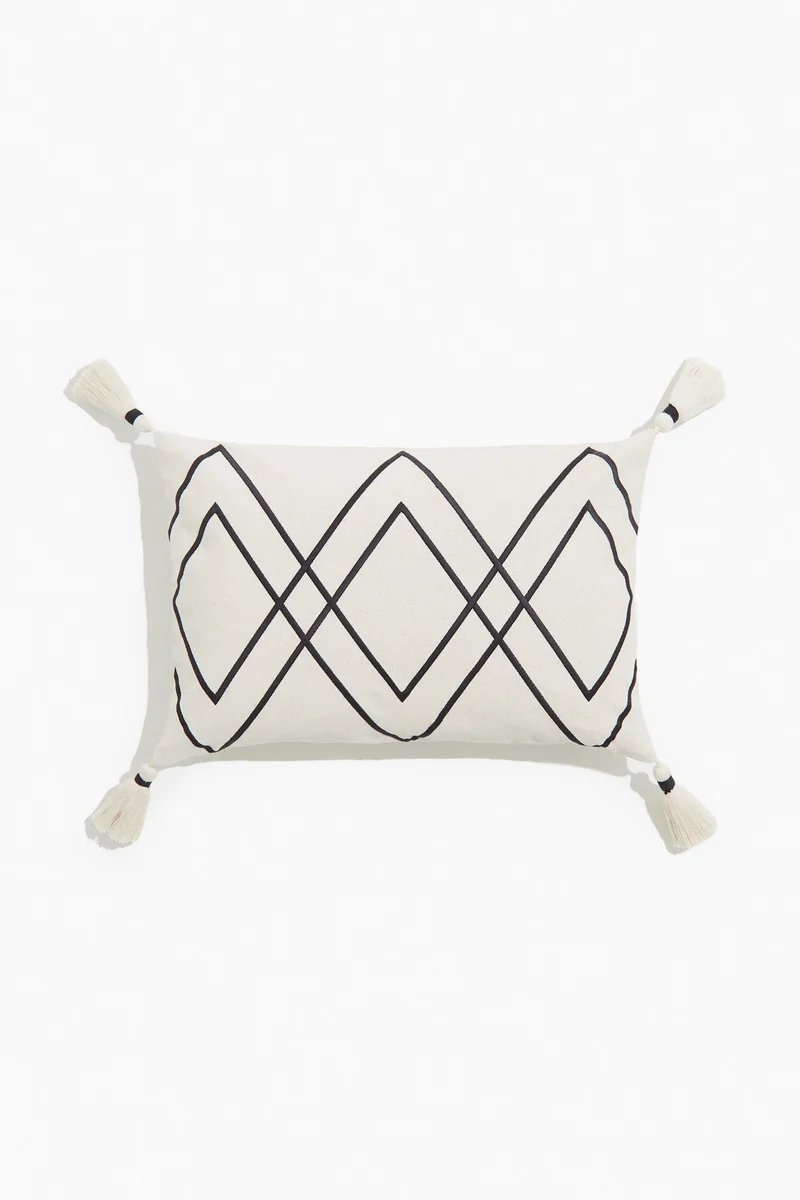 H&M Tasselled cushion cover