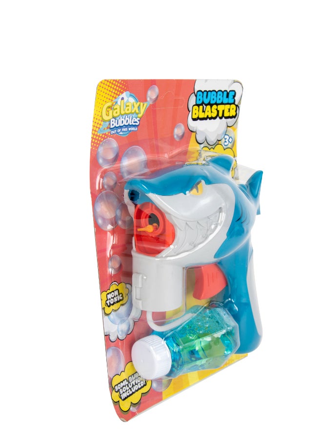 Galaxy Toys عصا فقاعات سمكة القرش المضيئة مع محلول الفقاعات - جهاز نفخ فقاعات تلقائي للأطفال للعب في الهواء الطلق، لعبة صيفية متنوعة 1 قطعة - Image 2