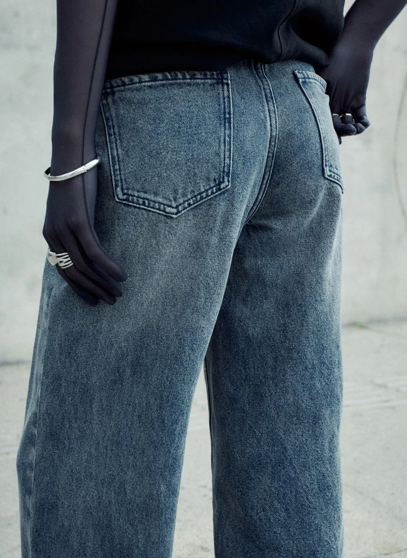 Lichi Loose mid-rise jeans