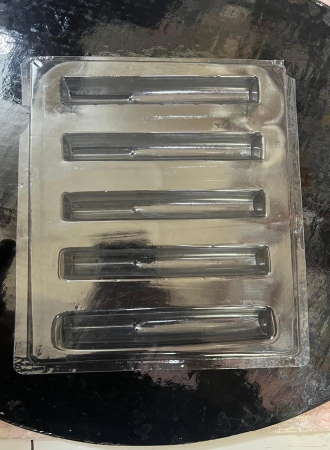 BAKERS 4U قالب شوكولاتة على شكل قنبلة لادي بخمسة تجاويف مصنوع من مادة PVC [عبوة من 5 قطع] - Image 1