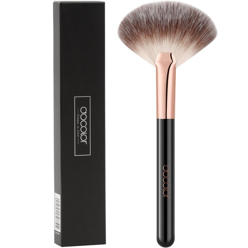 docolor Highlighter Brush Fan Brush Blush Brush Setting Makeup Brush Face Makeup Brush Synthetic Bristles For Powder Bronzer Highlight Contour Professional Make Up Brush Wooden handle