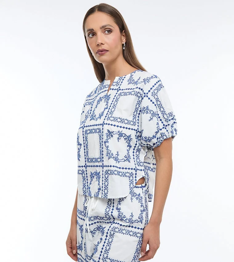 بي سي بي جي BCBG-ENGLISH EMB BLOUSE