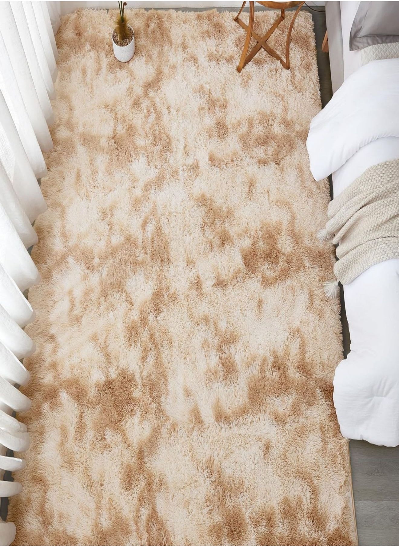 Modern Style Area Rug Non-Slip Super Soft Touch Living Room Bedroom Kitchen Decoration Of Carpet Floor Rug Fluffy Long Pile Rectangular 140x200cm - https://f.nooncdn.com/p/pzsku/Z6ED5EBA16F680AF4787EZ/45/_/1731048301/94be7b35-1d75-4a10-80fb-a7626c24c531.jpg?width=original