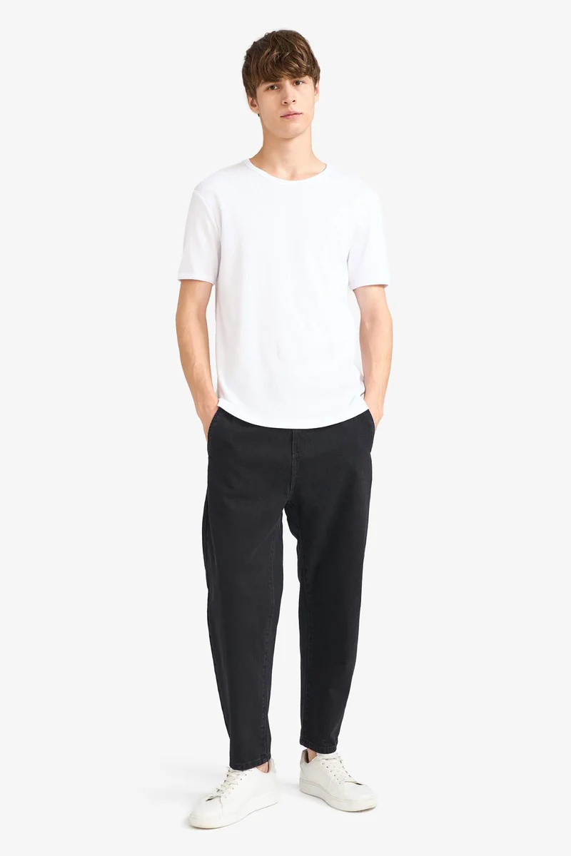 ديفاكتو Slim Fit Crew Neck Ribana Short Sleeve T-Shirt
