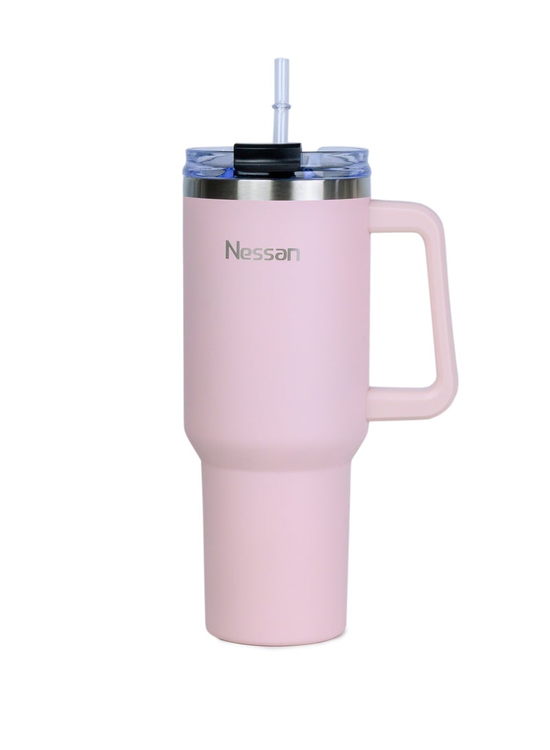 Nessan كوب سفر مزدوج الجدار من الفولاذ المقاوم للصدأ مع عزل فراغ من نيسان مع غطاء ووظيفة مزدوجة وشفاطة للماء، الشاي المثلج أو القهوة الساخنة، السموذي والمزيد (وردي، 1200 مل) - Image 1