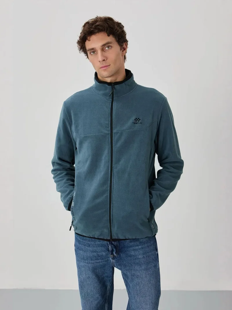 تومي لايف TOMMY Men's Plush Zip-front Sweatshirt