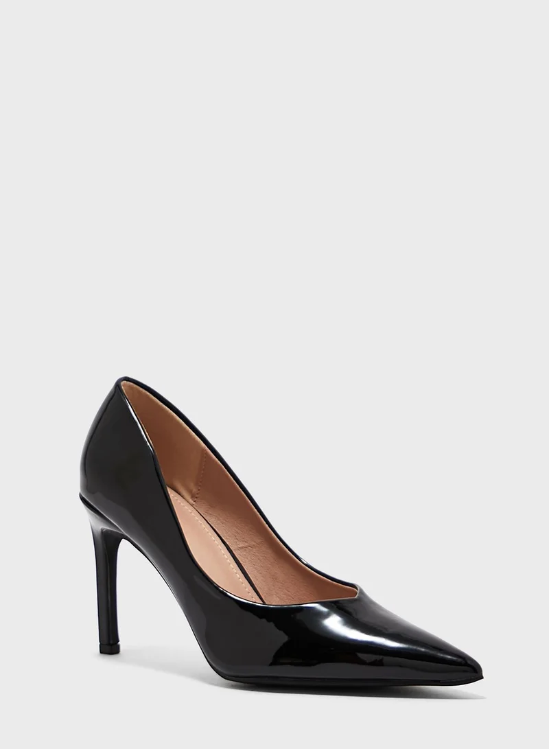 Truffle Shiny Pointed Pump