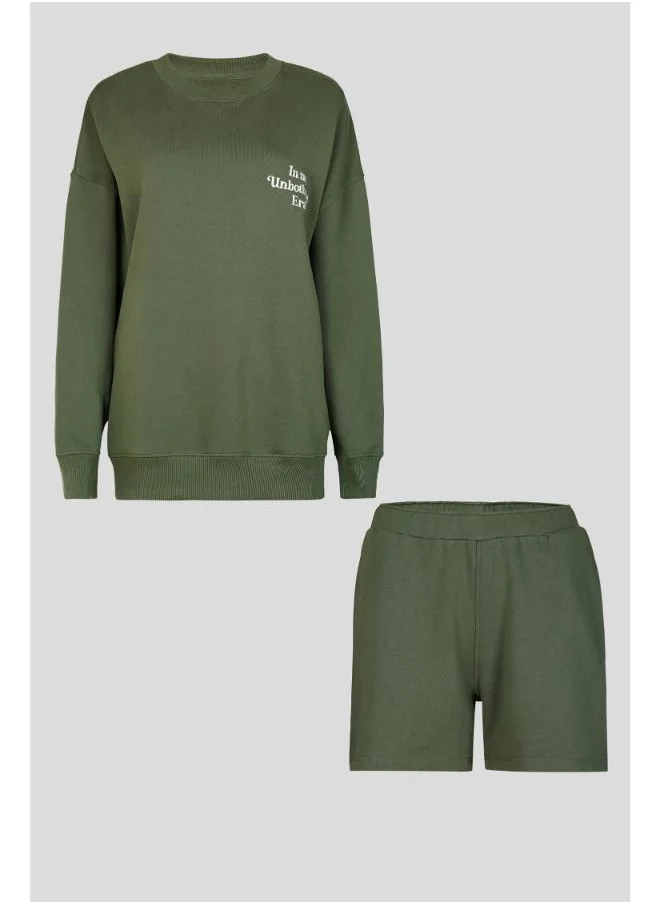 نسيسيرا Unbothered Era Terry Shorts Lounge Set