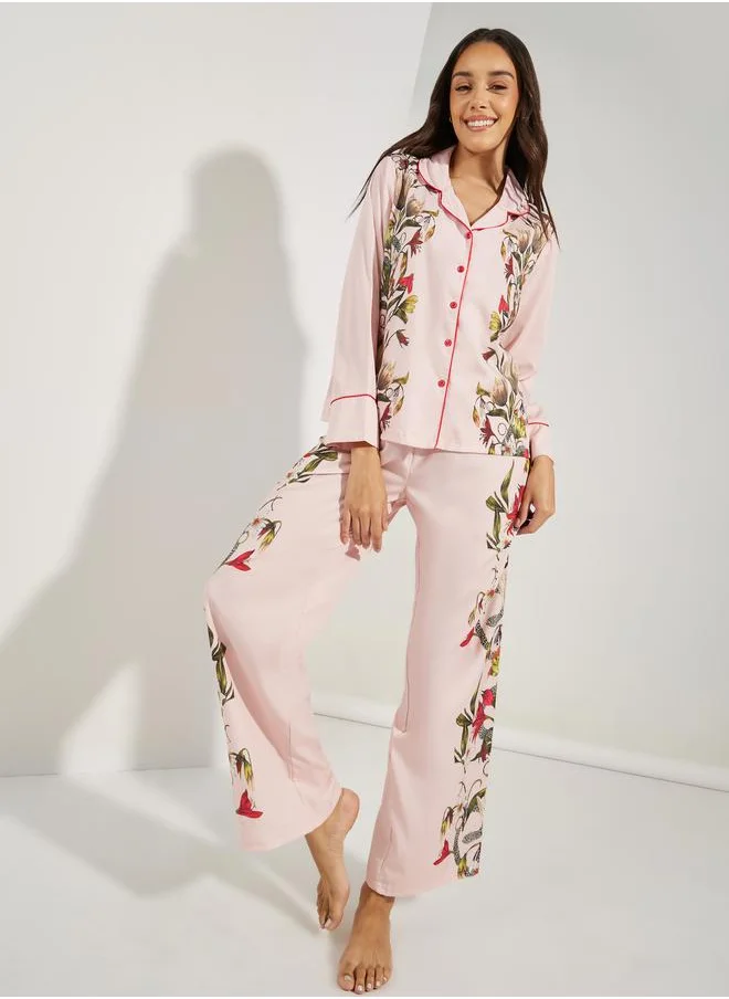 ستايلي Satin Floral Print Piped Trim Detail Shirt & Pyjama Set