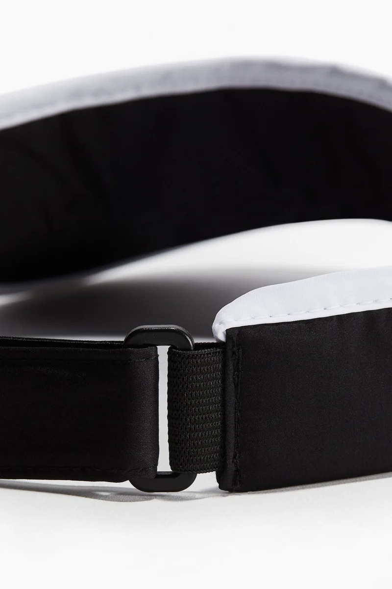 اتش اند ام قبعة واقية من الشمس