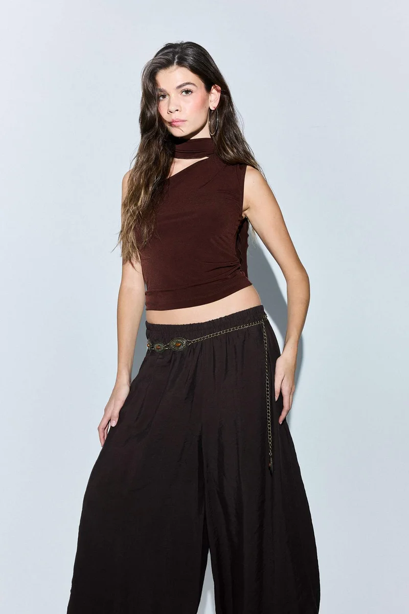 ديفاكتو Fitted Scarf Detail One Shoulder Blouse