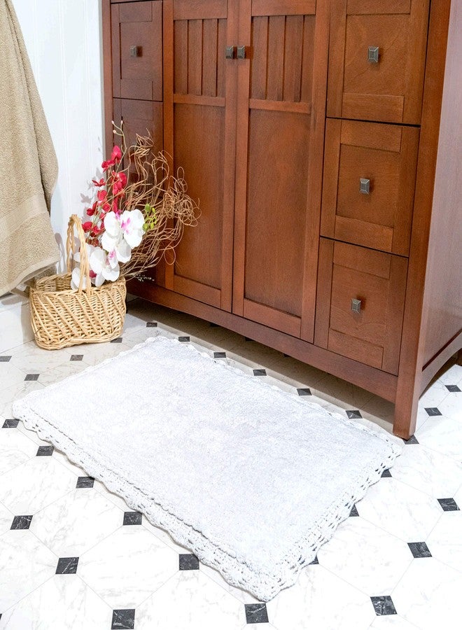 Chesapeake مجموعة سجادة حمام من قطعتين بتقنية الكروشيه، 21 × 34 بوصة و 17 × 24 بوصة، أبيض - Image 2