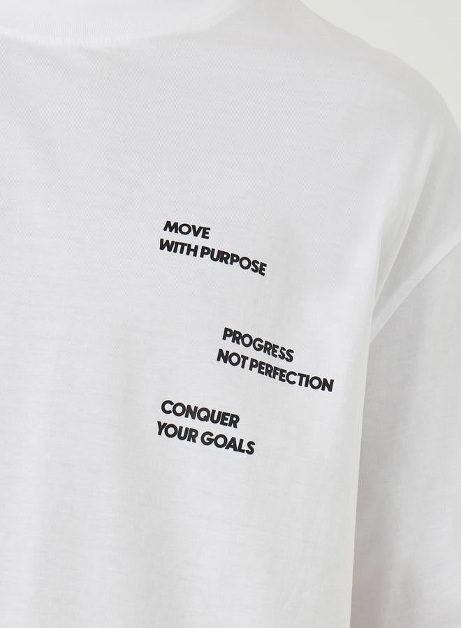 Styli Minimal Chest Print Short Sleeve Oversized T-Shirt - Image 3