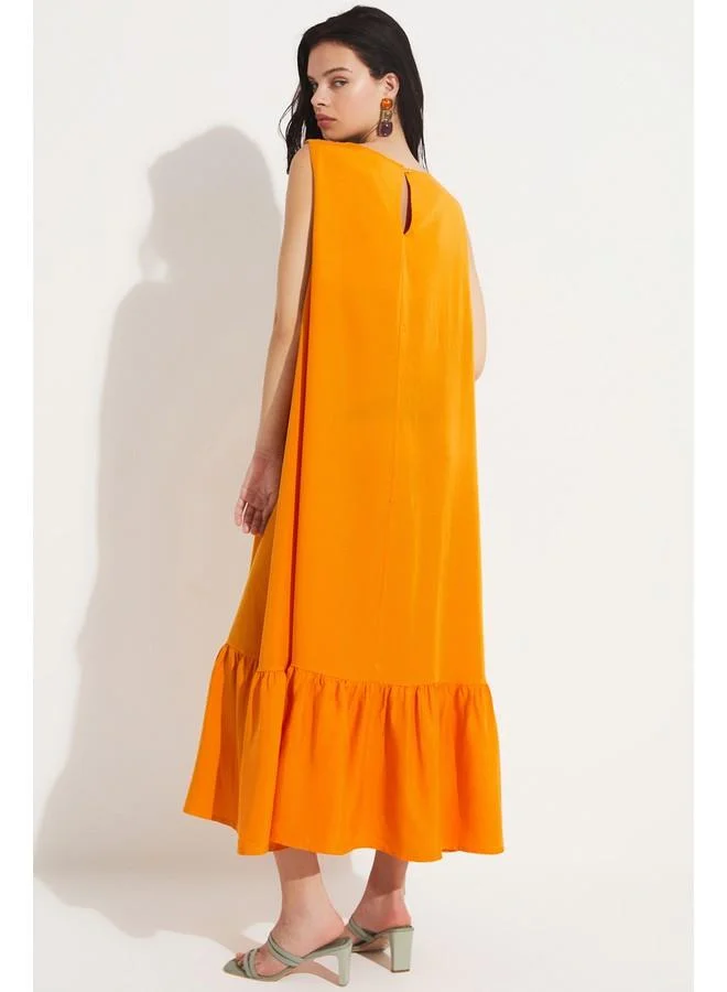 جون Sleeveless Ruffle Hem Dress