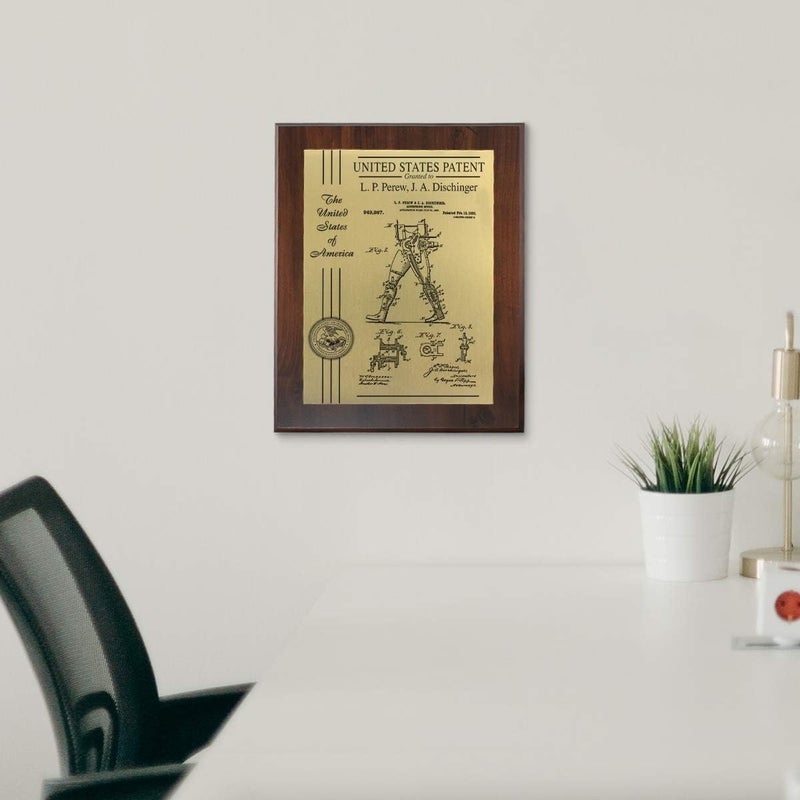 PlaqueMaker Personalized Patent Plaque, Appreciation Gift for Inventors, Patent Holders, Work Team, or Boss (10.5" x 13", Gold Metal, Coated Cherry Board) - Image 3