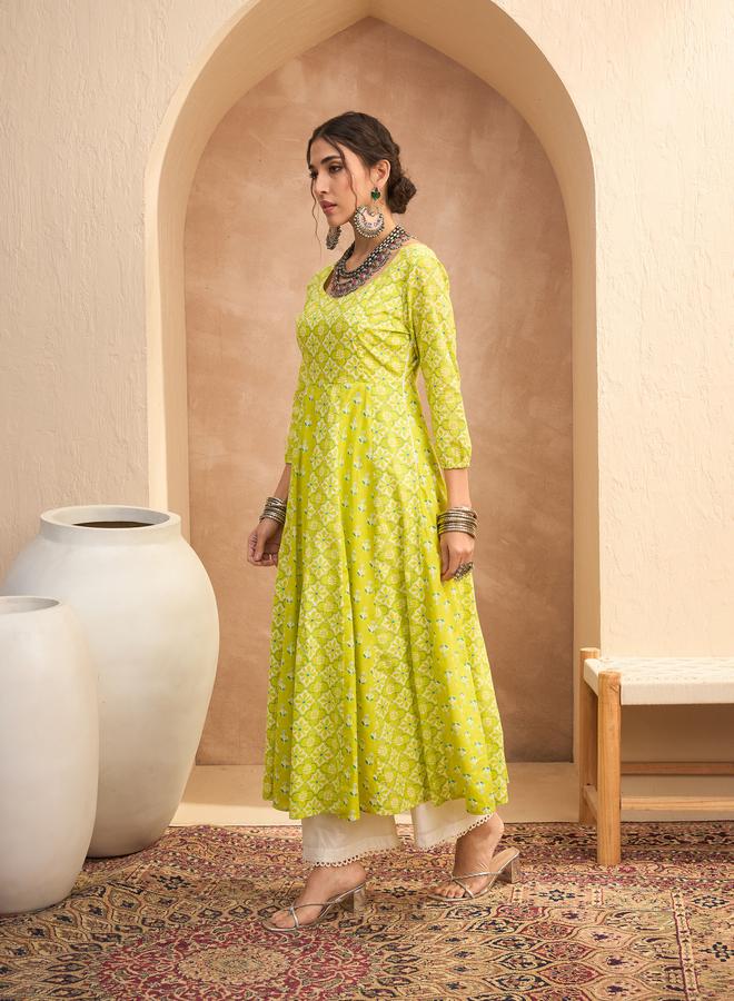 SASSAFRAS Green Floral Sweetheart Neck Anarkali Kurta - Image 3