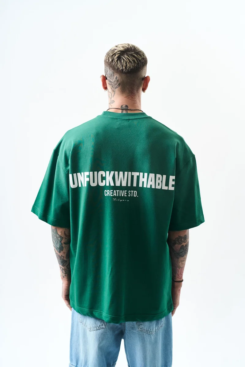 ريسباير تي شيرت رجالي مقاس كبير (Oversize) بطبعة "Unfuckwithable"، زيتي (نيفتي)