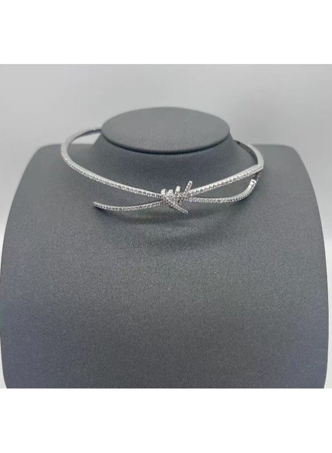 HEFANG Vintage Light Luxury Personalized Elegant Necklace  - Image 2