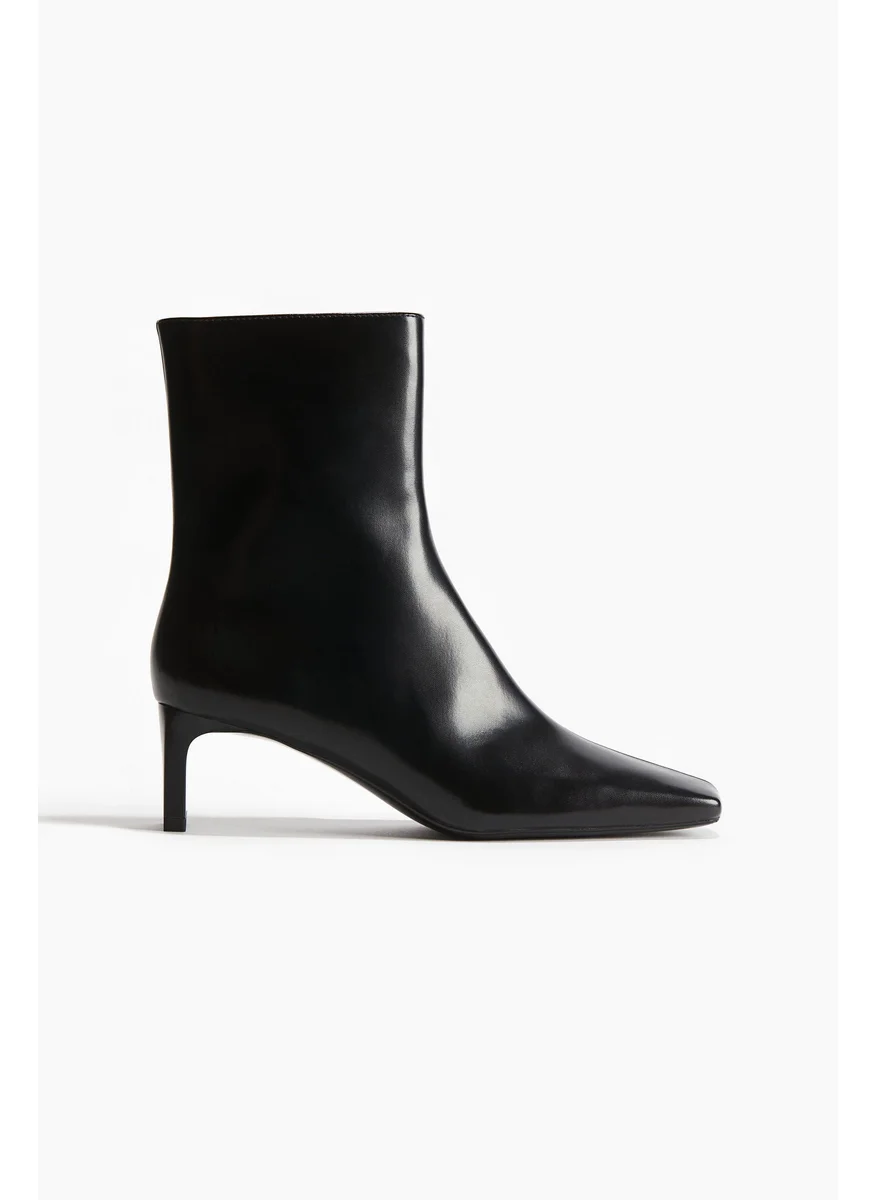 اتش اند ام Heeled Ankle Boots