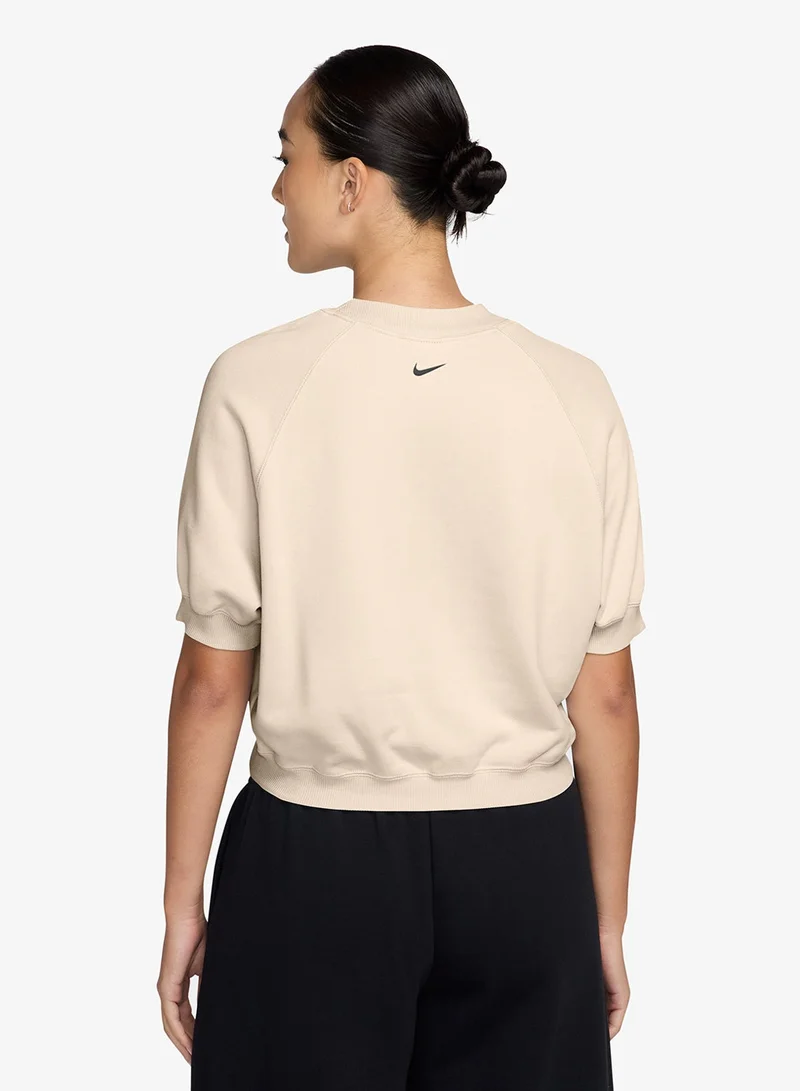 نايكي هودي صوف بطبعة جرافيك ستايل الشارع