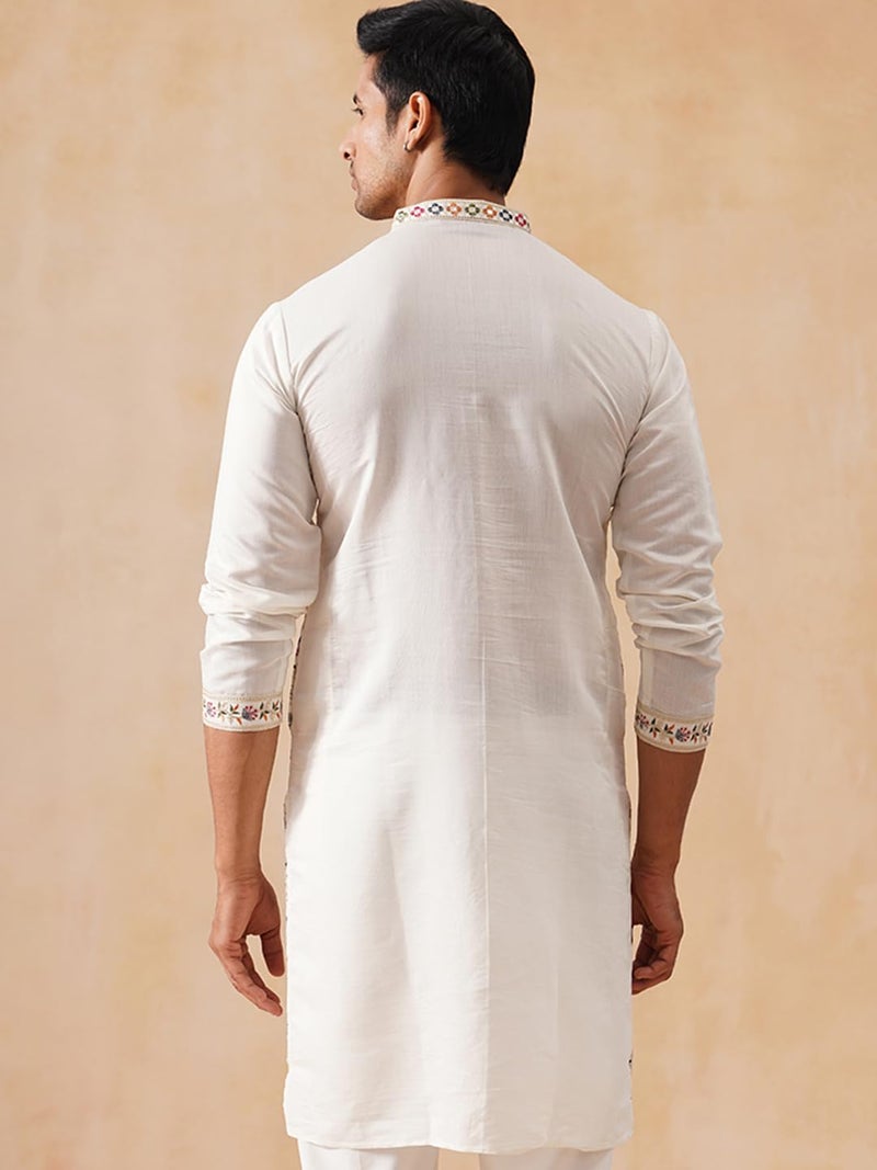 Jompers Silk Blend Kurta with Multicolor Floral Embroidery - Image 3