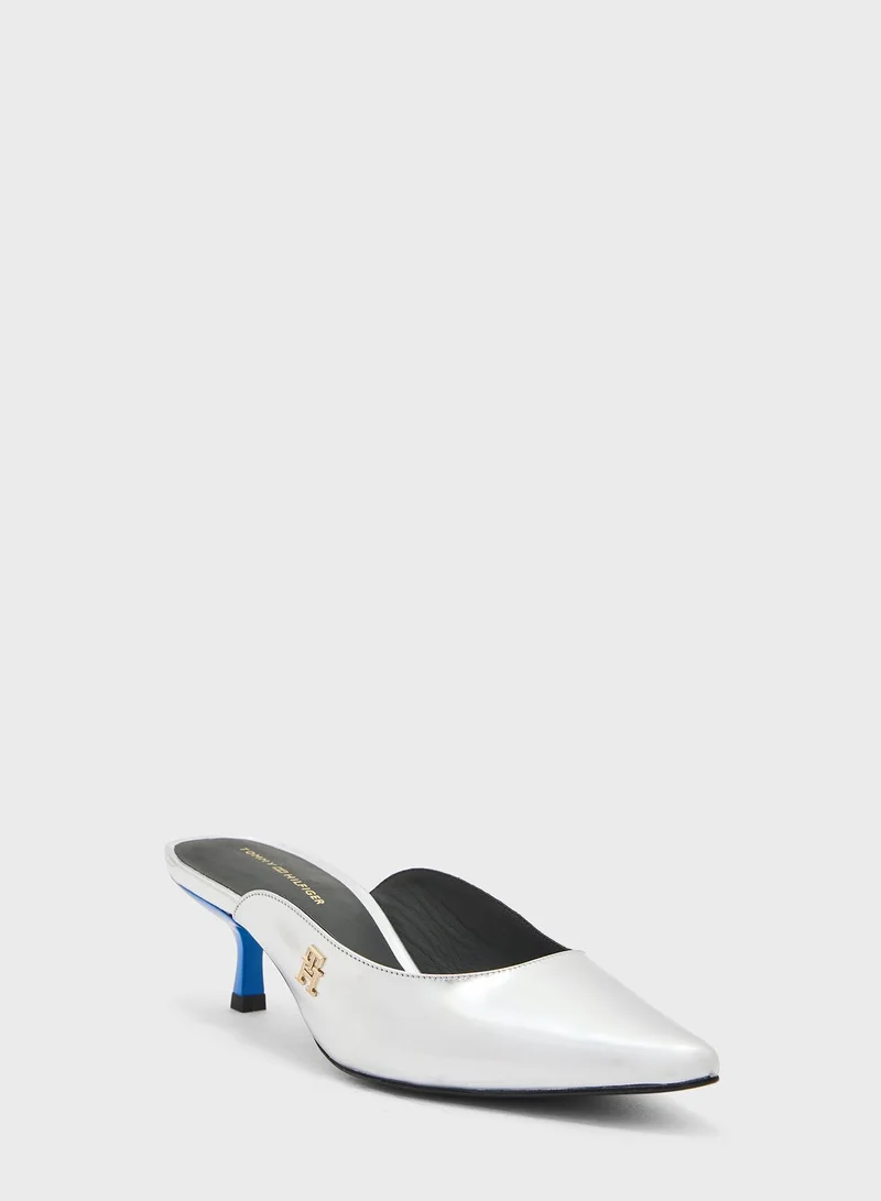 TOMMY HILFIGER Pointed Toe Pumps