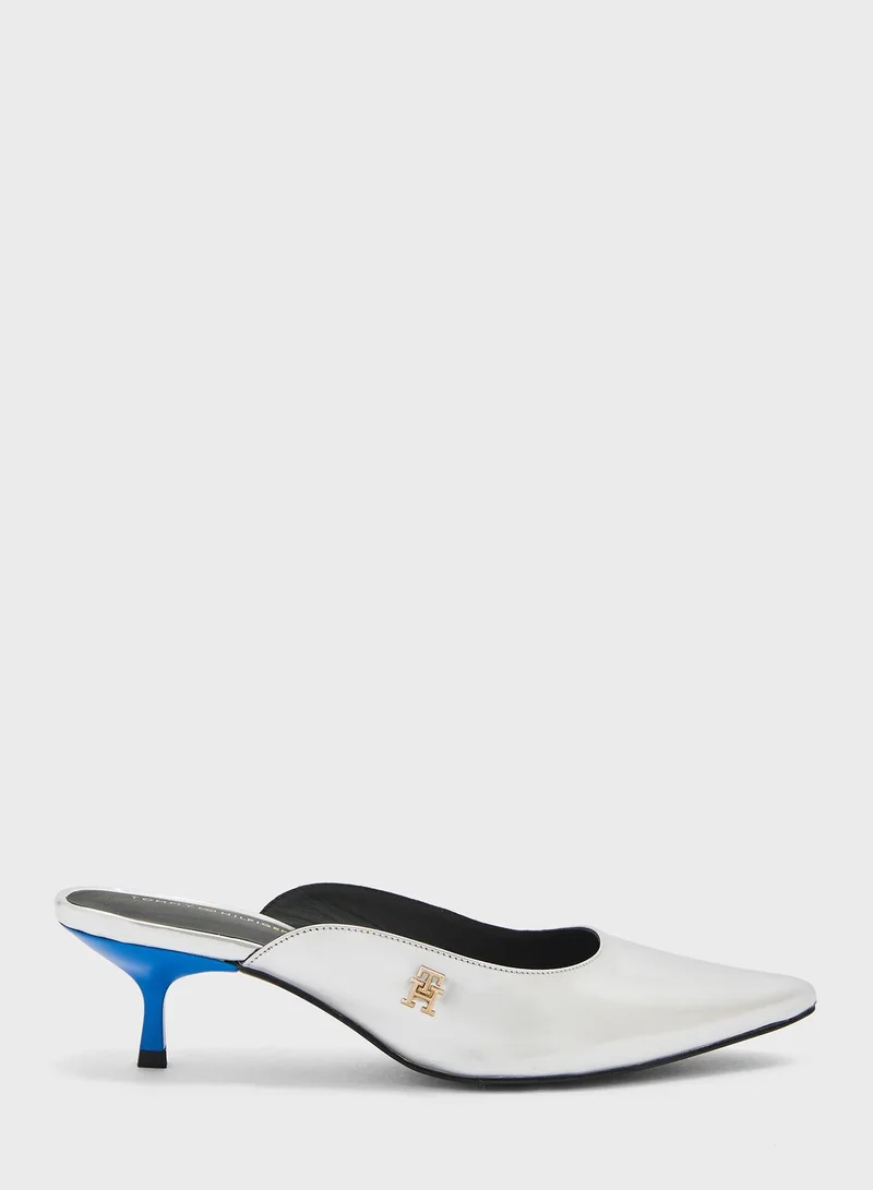 TOMMY HILFIGER Pointed Toe Pumps