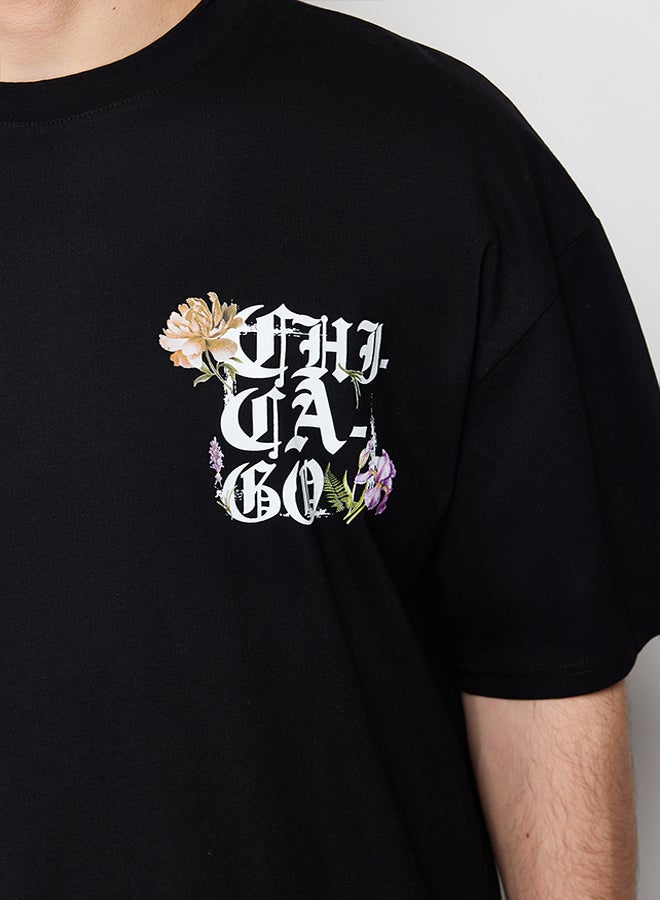 trendyol Black Oversize/Wide Cut Chicago City Printed 100% Cotton Short Sleeve T-Shirt TMNSS24TS00167  - Image 4
