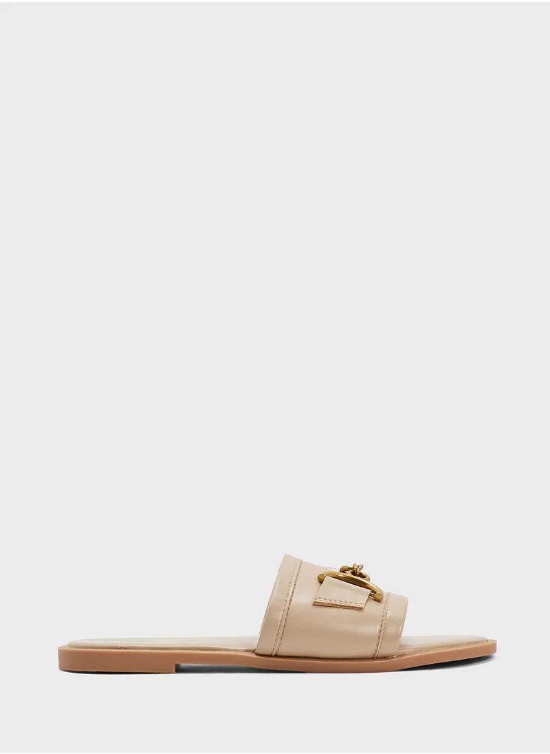 ايلا Ladies Flat Sandal