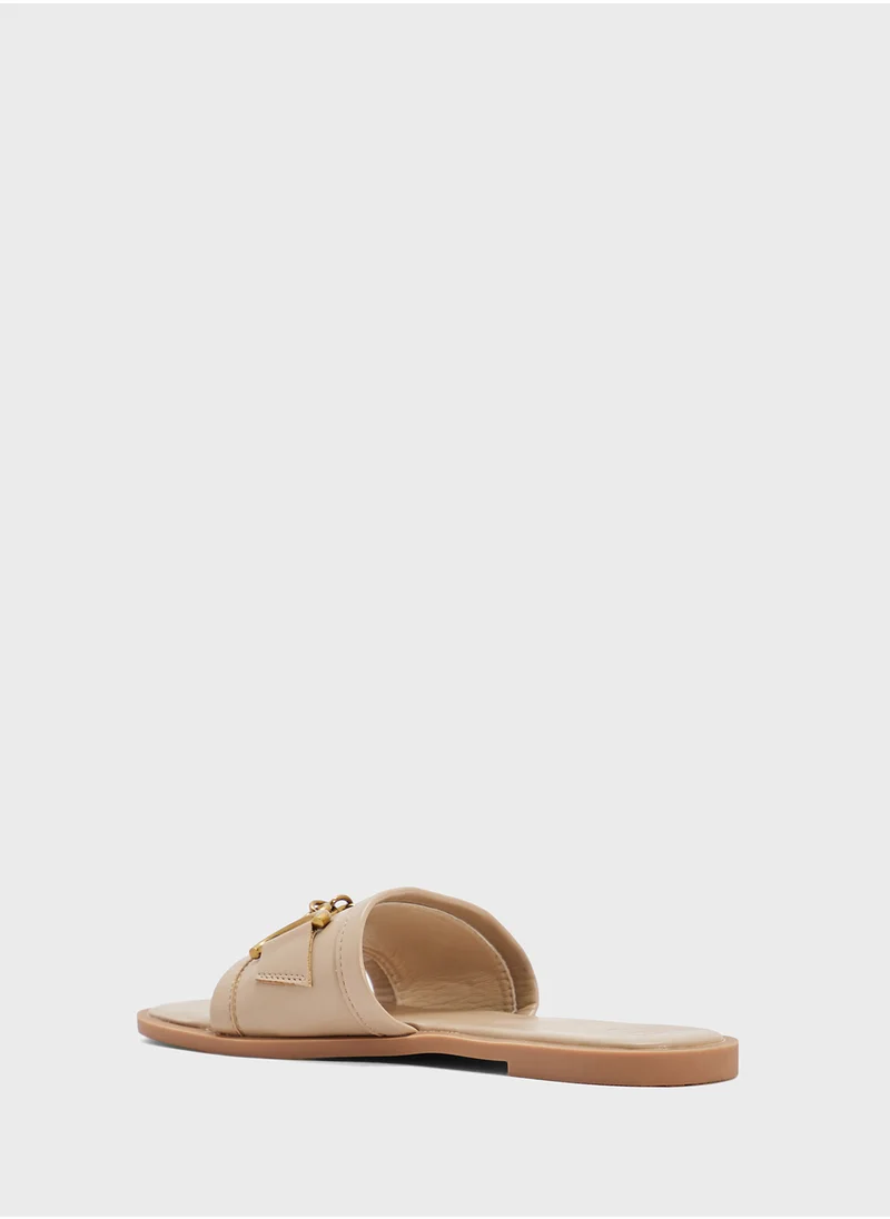 ايلا Ladies Flat Sandal