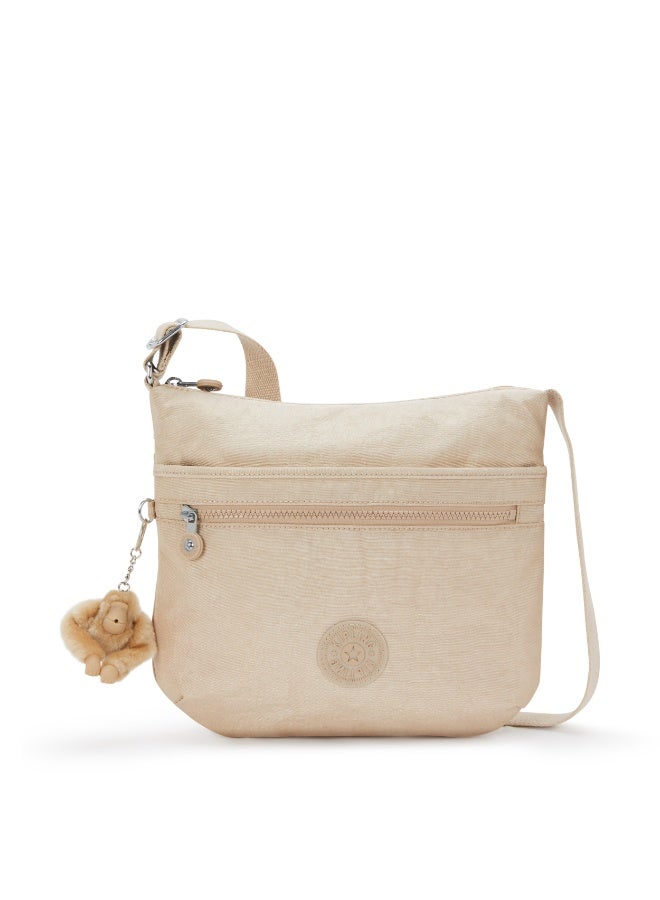 كيبلينغ حقيبة أرتو متوسطة كروس بودي بلون بيج لامع - Image 1