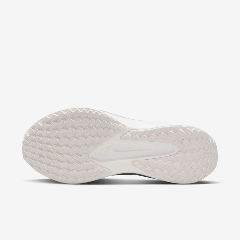 Nike Women's Quest 6 Road Running Shoes