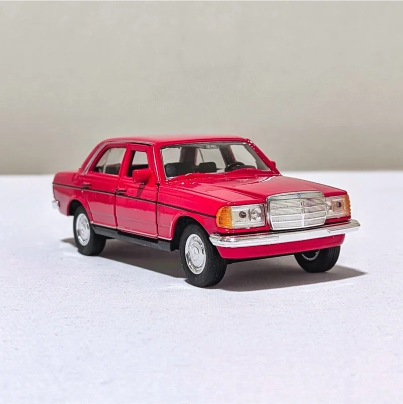 Toprock Store Benz E-Class 230E Classic Collection Metal Car 12 cm