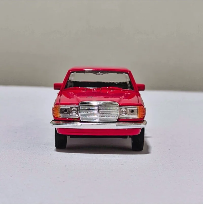 Toprock Store Benz E-Class 230E Classic Collection Metal Car 12 cm