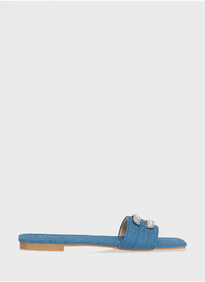ايلا Ladies Flat Sandal