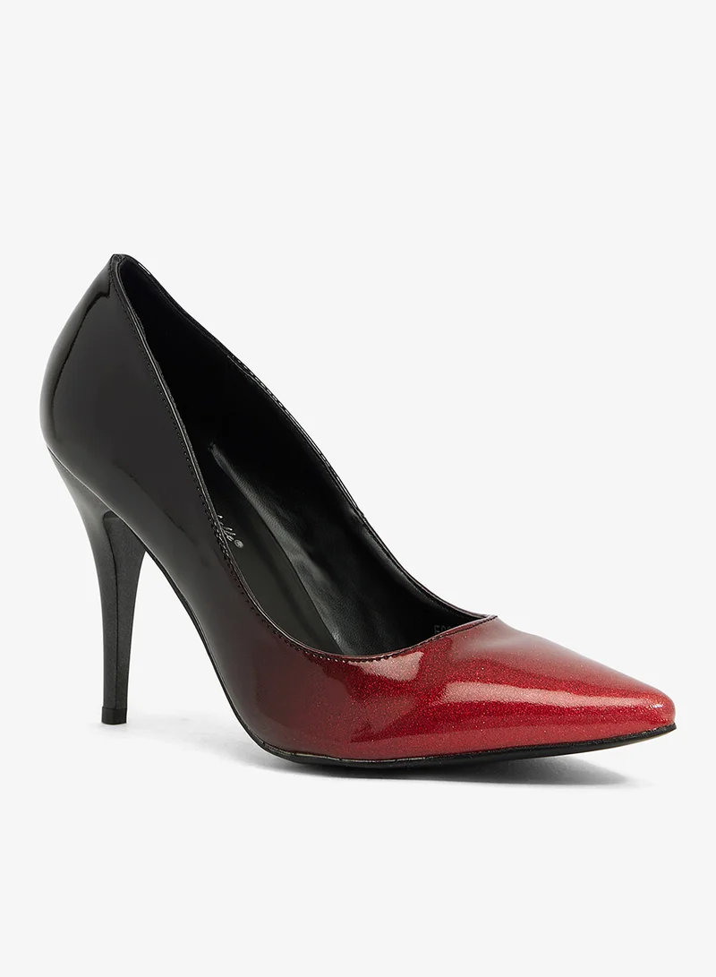 آن ميشيل حذاء بكعب عالٍ مدبب