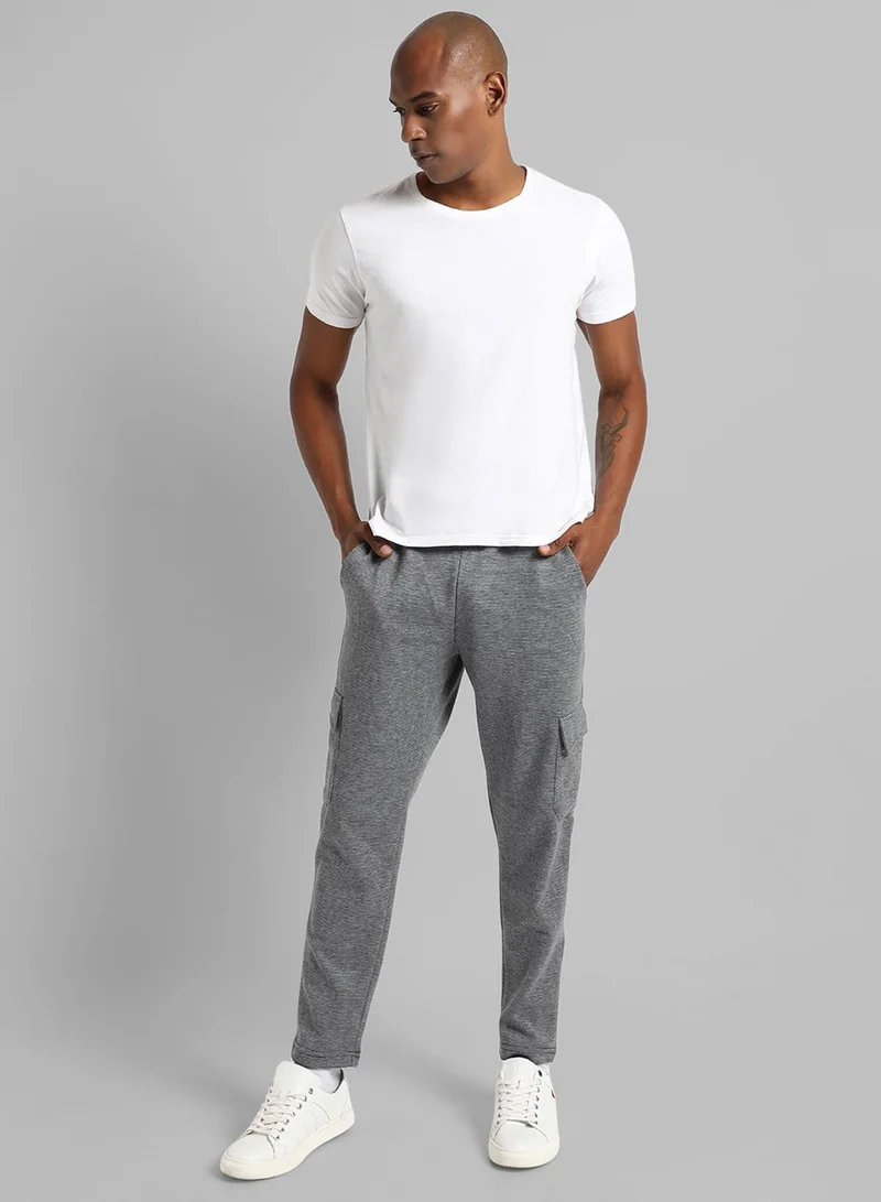 كامبوس سوترا Men's Grey Solid Regular Fit Trackpants