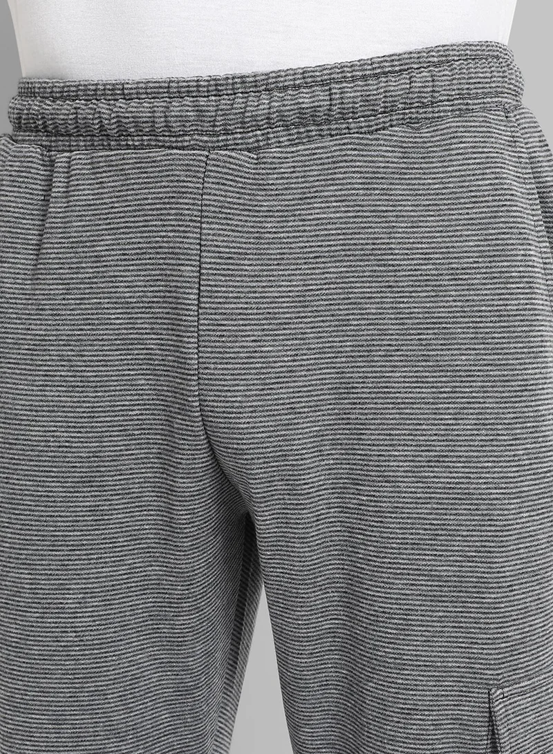 كامبوس سوترا Men's Grey Solid Regular Fit Trackpants