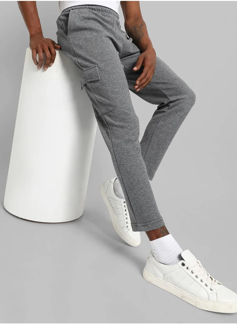 كامبوس سوترا Men's Grey Solid Regular Fit Trackpants