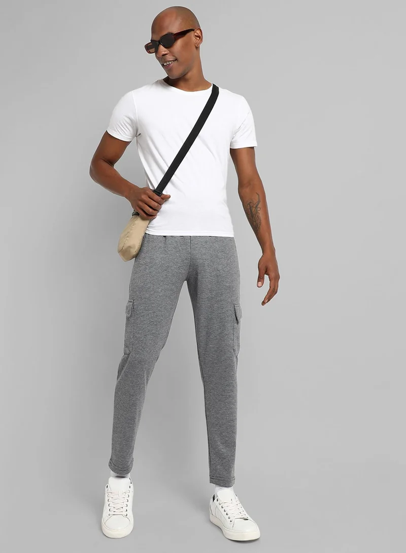 كامبوس سوترا Men's Grey Solid Regular Fit Trackpants