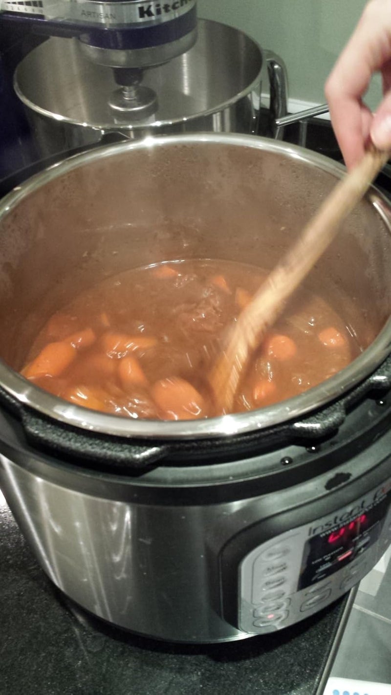 Instant Pot وعاء طهي داخلي من الفولاذ المقاوم للصدأ سعة 6Qt، سطح مصقول، طباخ أرز - Image 3