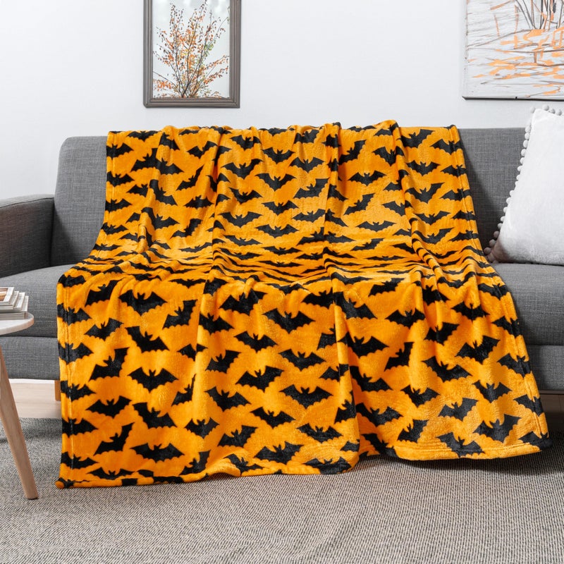 PAVILIA PAVILIA Halloween Throw Blanket for Couch | Bat Fall Halloween Fleece Blanket | Soft  Plush  Warm Black Fall Cabin Throw  60x80 (Bat Halloween)  - Image 2