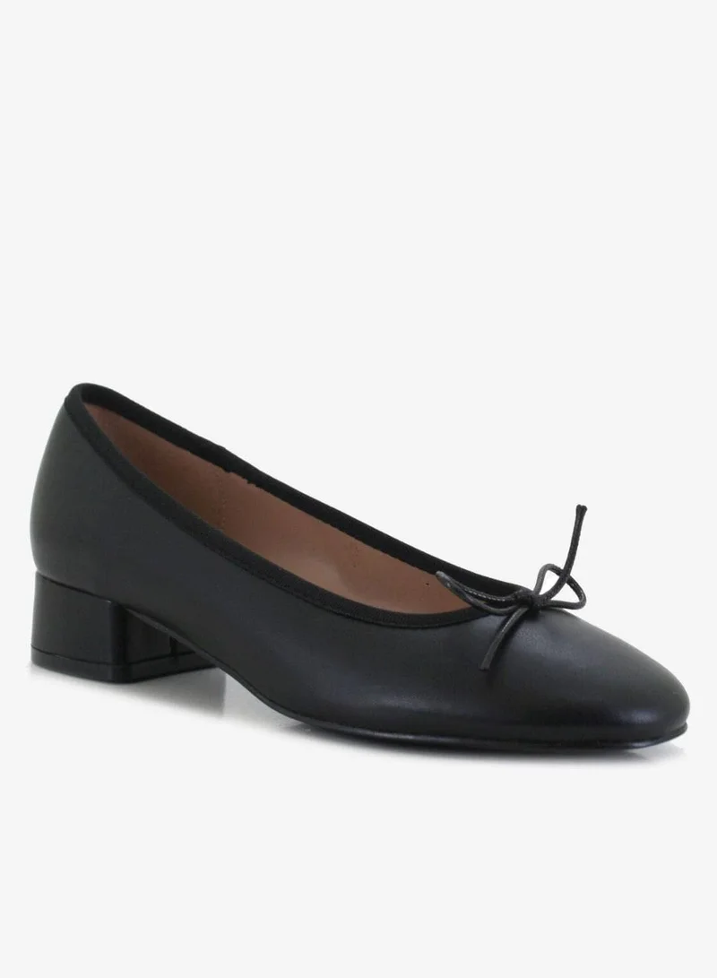 Bata Classic Low Heel Dress Shoes